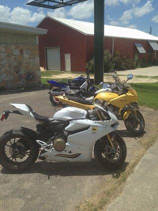 V-Moto
