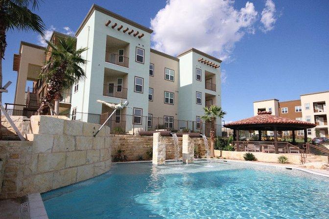 Valencia Lofts
