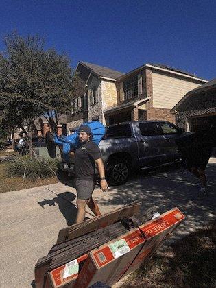 Lucky Mule Moving & Storage