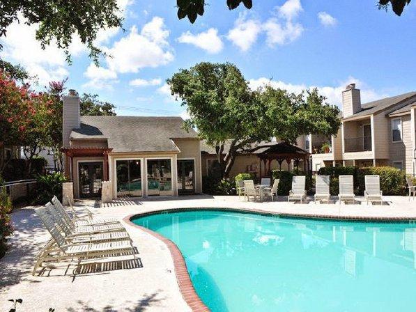 Townhomes at Limestone Oaks