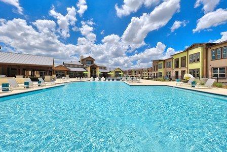 Estraya Westover Hills Apartments