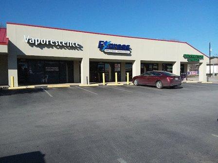 River Oaks Shopping Center