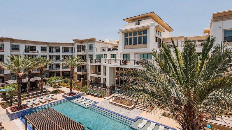 Landing Furnished Apartments at Tribute at the Rim