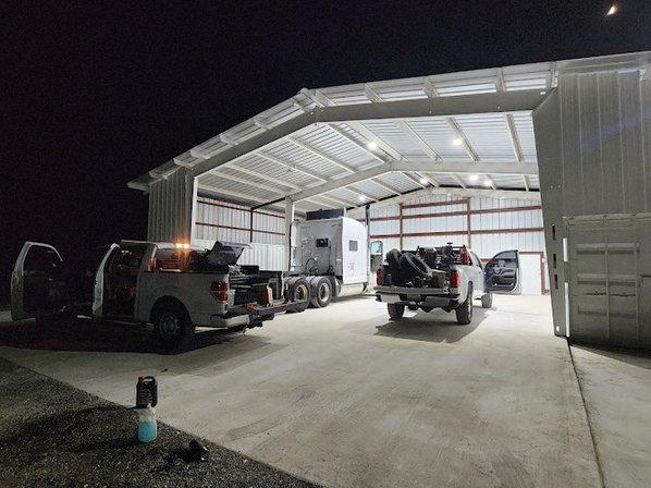 Salazar 24Hr Road Service LLC