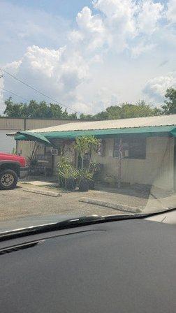 Cheri's Olde Tyme Barber Shoppe