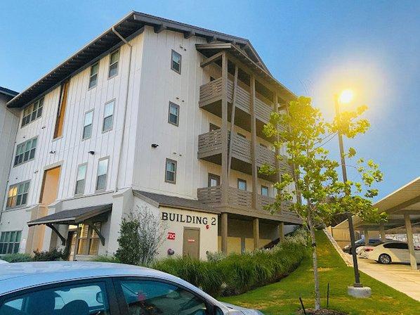 Vecina Apartment Villas