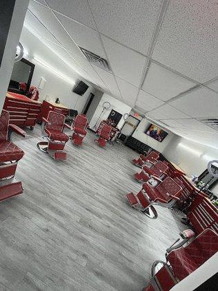 NO LIMIT BARBER STUDIO