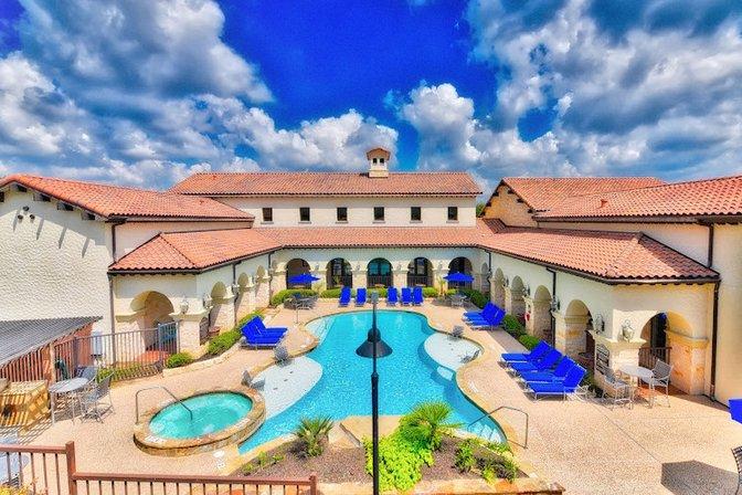 Mission Hills Apartments