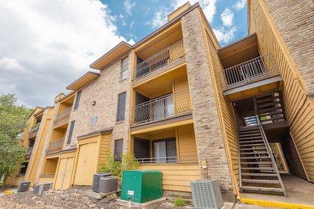 Tuscany Park Apartments