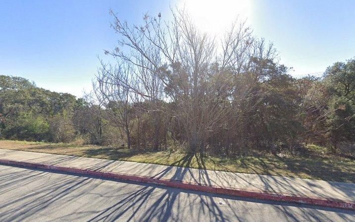 FIESTA TRAILS APARTMENTS