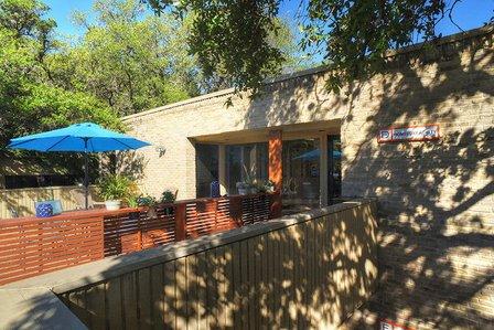 IH-10 REALTY