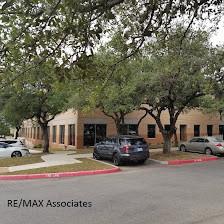 RE/MAX Associates