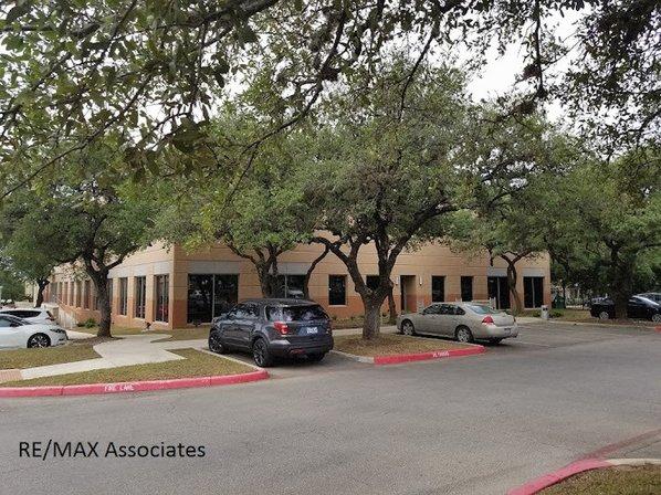 RE/MAX Associates