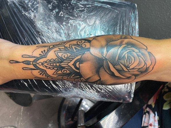 Custom Ink Tattoo & Body Piercing