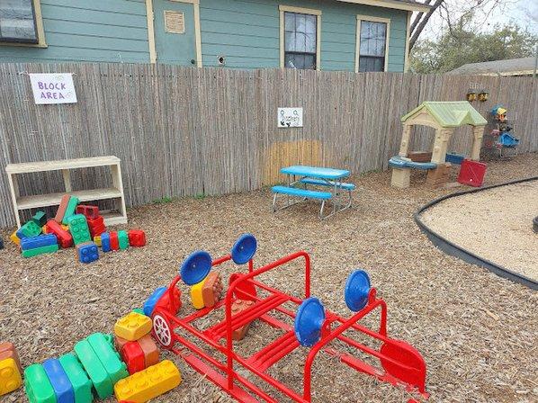 La Mision Infant House & Learning