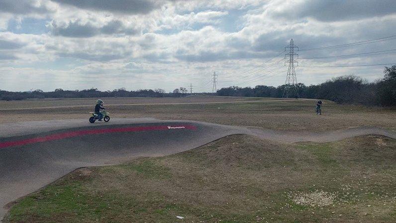 Pump Track McAllister Park by Velosolutions