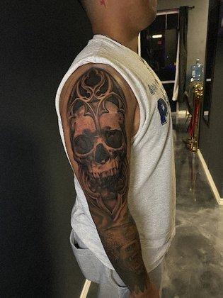 ColorBlindMinds Tattoo | Tattoos & Removal