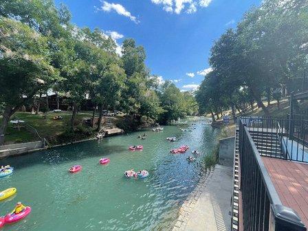 Rockin' R River Rides - Comal