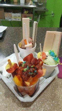 La Colmena Fruit Cups & Ice Cream