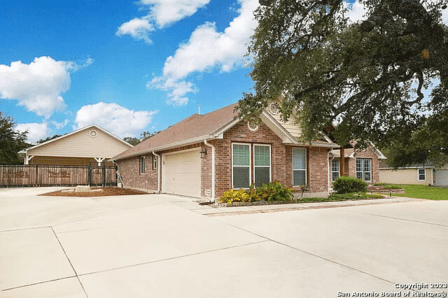 Analisa Gutierrez, REAL BROKER, LLC