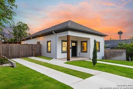 Ivonne Maldonado Texas REALTOR
