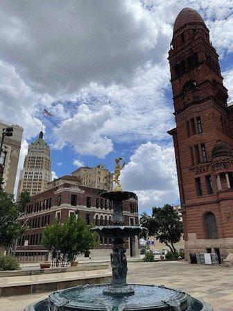 The Canary Islanders Monument