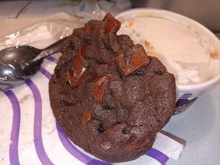 Insomnia Cookies
