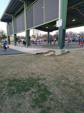 Rainbow Hills Park