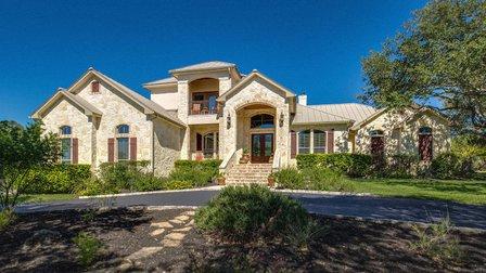 ROBIN SAUNDERS, REALTOR PORTFOLIO REAL ESTATE-KW- SAUNDERS LUXURY GROUP
