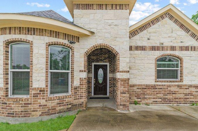 Realtor Tania Tarver