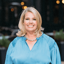 Susan McInnis Dikin, Luxury Real Estate Agent