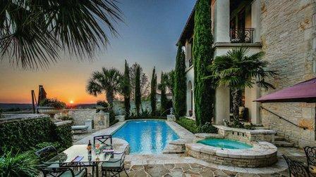 Debra Janes, Realtor with NICHE Properties