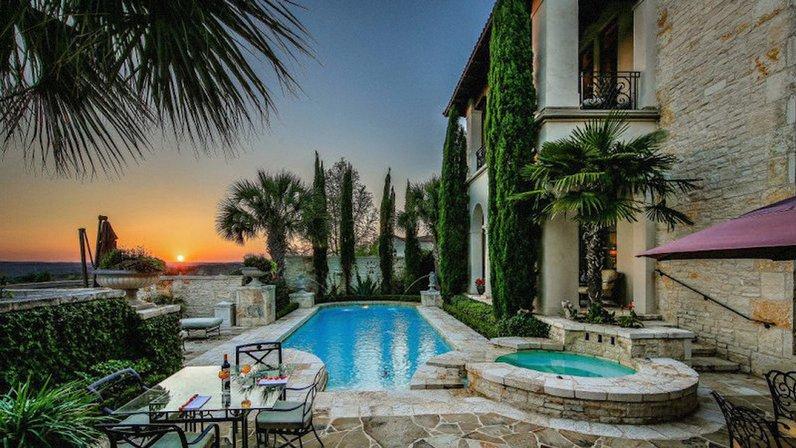 Debra Janes, Realtor with NICHE Properties