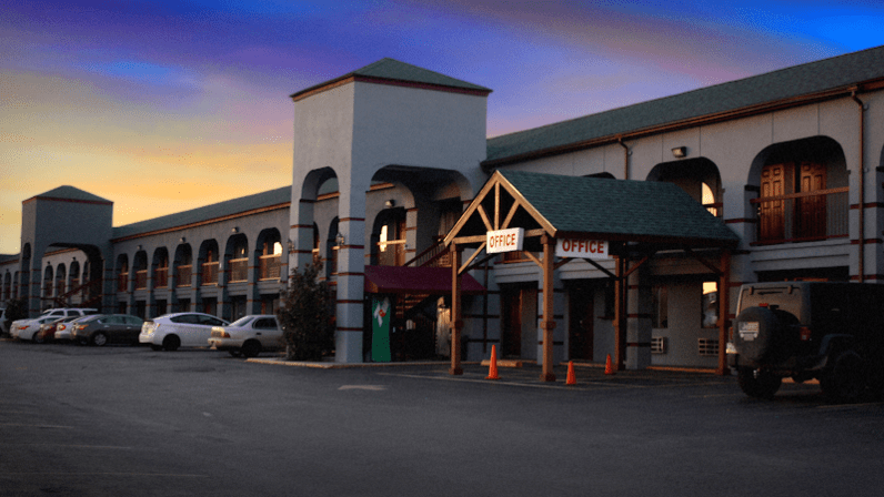 Americas Best Value Inn - Frost Bank Center