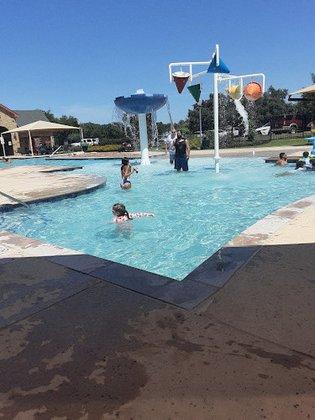 Bella Vista Community Park & Pool