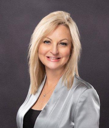 Lisa Kaye, Realtor