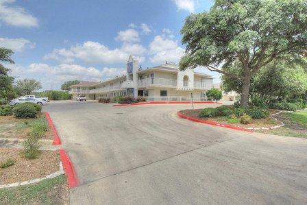Motel 6 San Antonio, TX Six Flags Fiesta TX/LA Cantera Area