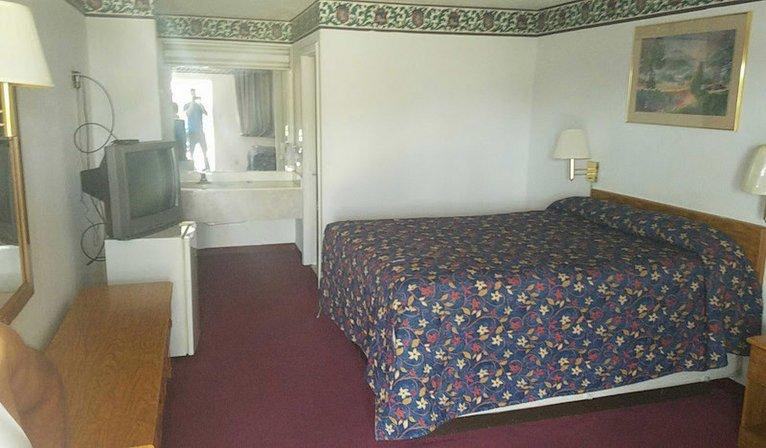 Budget Inn Motel