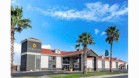 La Quinta Inn by Wyndham San Antonio Brooks City Base