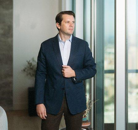 Falcon - Real Estate Agent