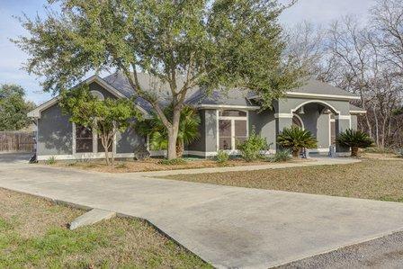 Suzzanne Jupe Puente, BHHS Don Johnson Realtors