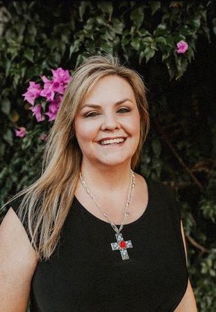 Stephanie Flores | Realtor
