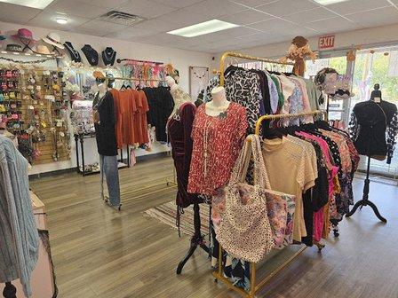 Pretty Little Gems Boutique