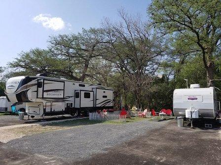 Medina River RV Park