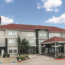 La Quinta Inn & Suites by Wyndham San Antonio The Dominion