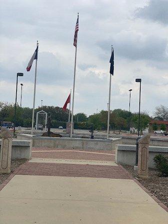 Veteran's Memorial Plaza