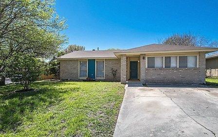 Big Red the Realtor - Amanda Haden