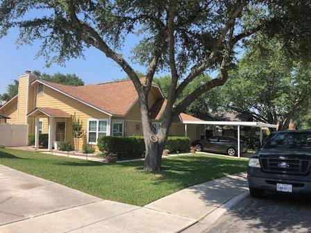 RE/MAX Yolanda Holmes