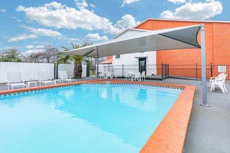 Howard Johnson by Wyndham New Braunfels