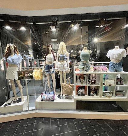 Select Fashion